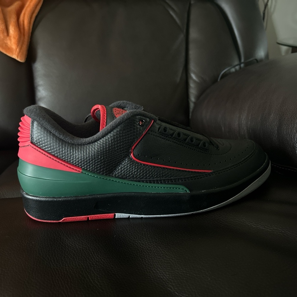 Nike Air Jordan 2 Retro Low Men’s Shoe (Black/Fir/Cement Grey/Fire Red) View 3